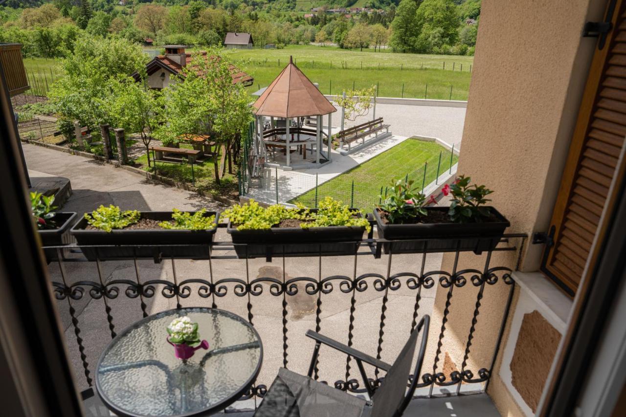 Relax House Soca Guest House โบเว็ก ภายนอก รูปภาพ