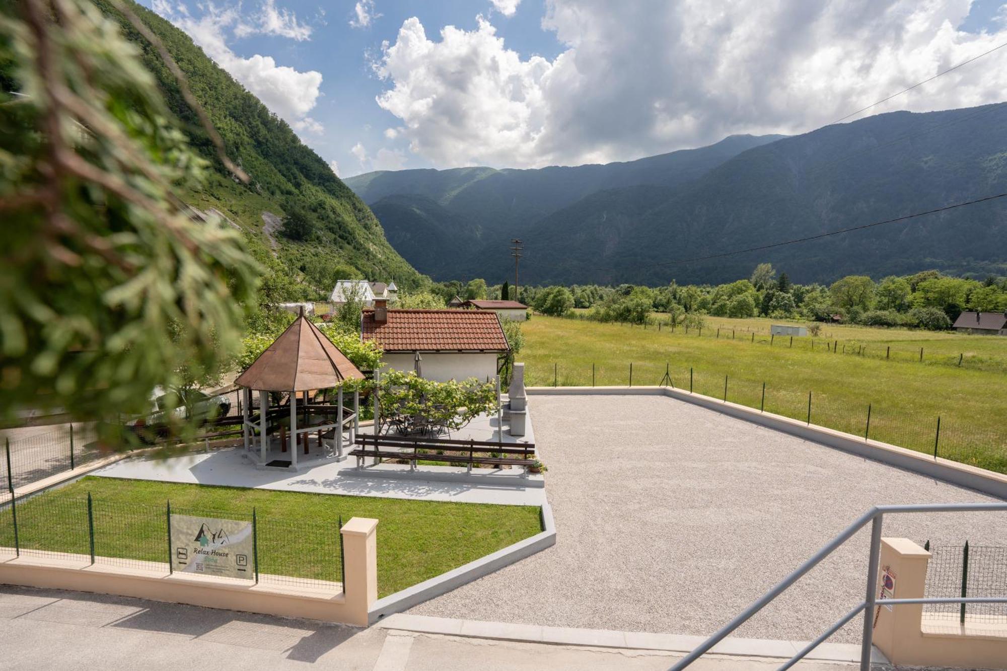 Relax House Soca Guest House โบเว็ก ภายนอก รูปภาพ