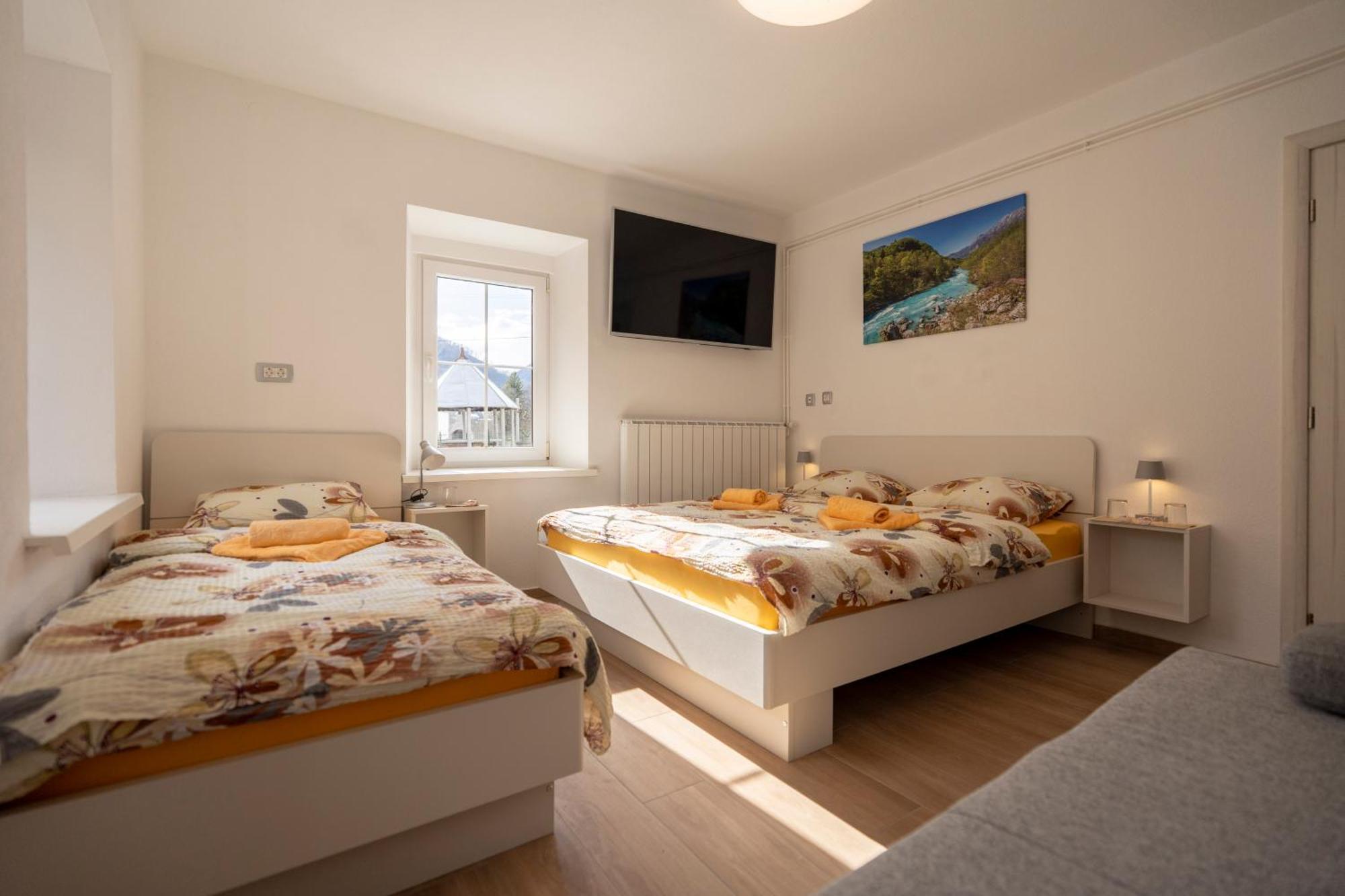 Relax House Soca Guest House โบเว็ก ภายนอก รูปภาพ